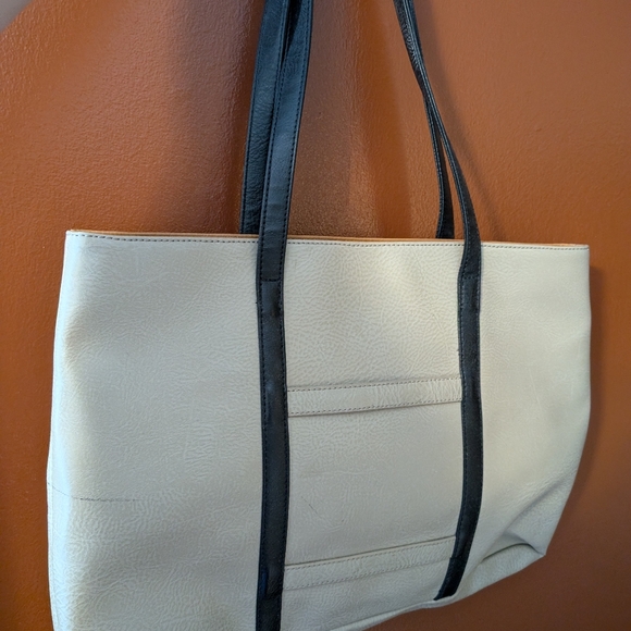 Matt & Nat vegan leather bag - Picture 4 of 4